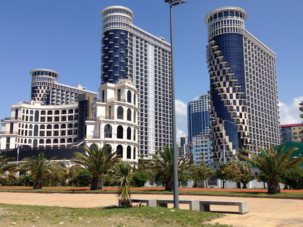 Apart Hotel Orbi Sea Towers Batoemi Buitenkant foto