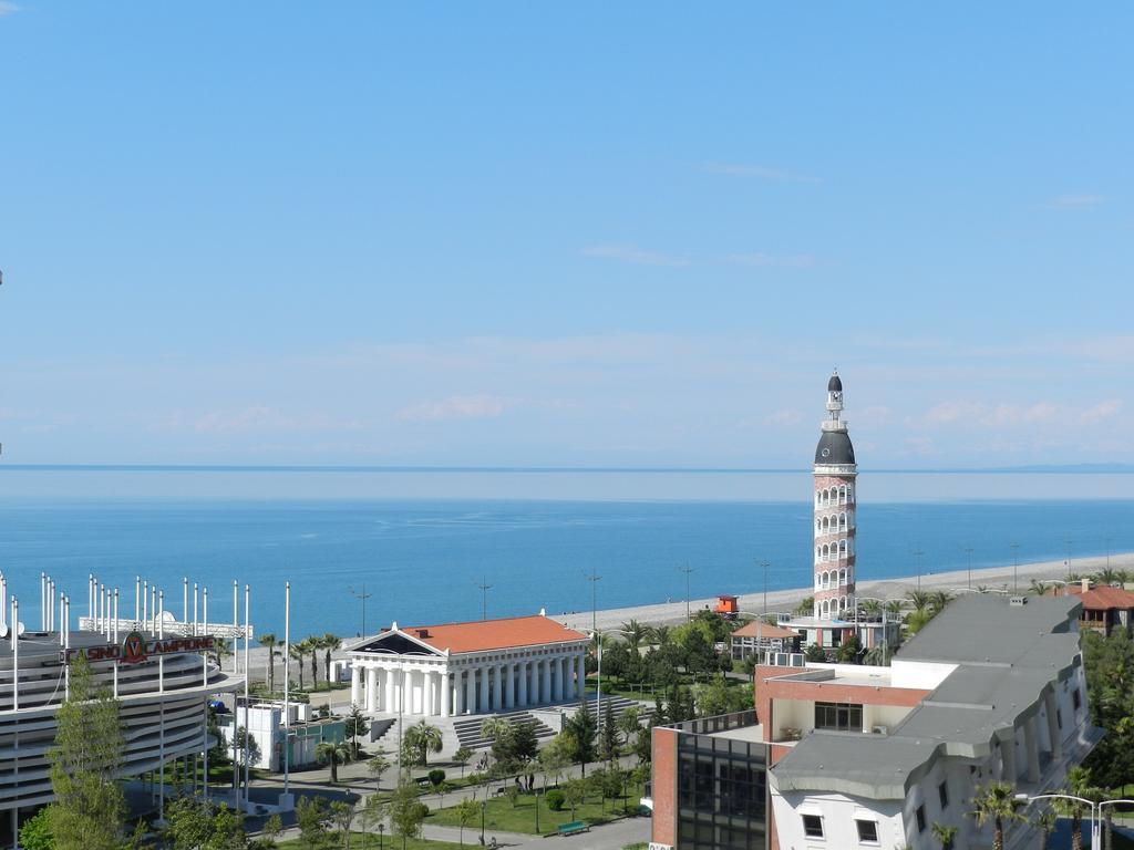 Apart Hotel Orbi Sea Towers Batoemi Buitenkant foto